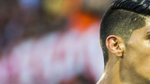 Alan Pulido no ha rendido con las Chivas Rayadas de Guadalajara. (Foto: Imago7/Alejandro Gutiérrez Mora)