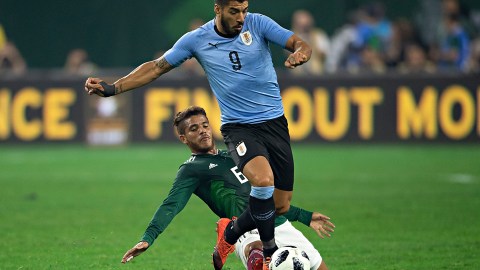 Uruguay derrotó 4-1 a México en Houston