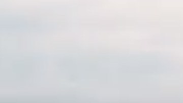 El agua cubre la carretera Interestatal 40 en Wilmington, Carolina del Norte.