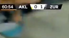 El suizo Benjamin Kololli no midió el peligro de su festejo.