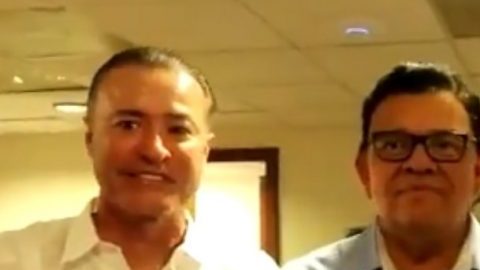 AMLO y Valenzuela se encontraron en Sinaloa y el tabasqueño aprovechó para saludar a Maradona.