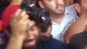 Diego Armando Maradona fue recibido por una multitud en el aeropuerto de Culicán