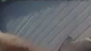 Un hombre es rescatado de ahogarse.