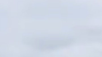 Una joven fue capaz de aterrizar un avión al que le fallaron las ruedas.