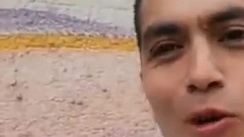 Sebastián Carrera, el hincha solitario de Puerto Montt que opta por un premio The Best.