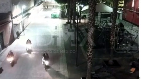 El momento que huyen los sicarios,