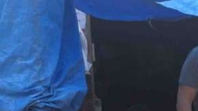 Willie Davis en una de sus ventas de garage