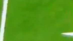 Andrew Luck sufrió la rudeza innecesaria de Shawn Williams.