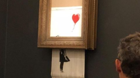 La obra de Banksy se autodestruyó tras ser vendida.