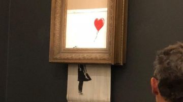 La obra de Banksy se autodestruyó tras ser vendida.