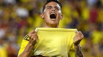 El colombiano James Rodríguez festeja su golazo ante EE.UU. (Foto: EFE/Gerardo Mora)