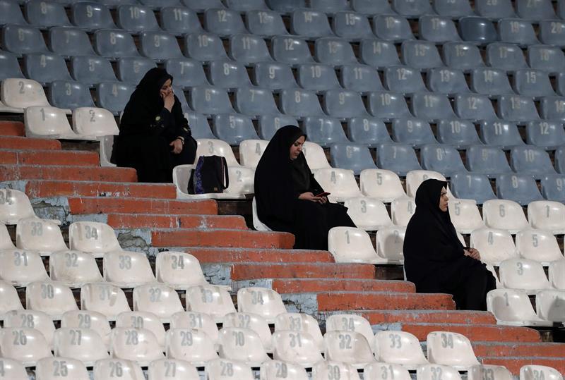 El ingreso de las mujeres al estadio desató una ola de comentarios a favor y en contra
