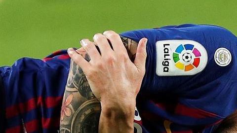 Lionel Messi sugrió una grave lesión en el codo del brazo derecho