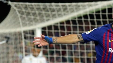 Luis Suárez hizo añicos al Real Madrid en la victoria del Barcelona 5-1. (Foto: EFE/EPA/Enric Fontcuberta)