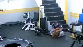 Cámaras de vigilancia captaron el ataque.