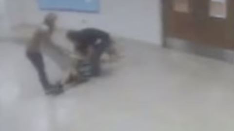 Maltrato maestra niño autista