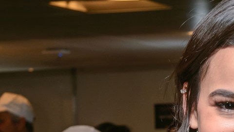 Bruna Marquezine feliz con Shakira.