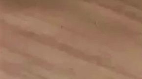 El periodista brasileño Rodrigo Genta pisó la camiseta de Boca en TV.