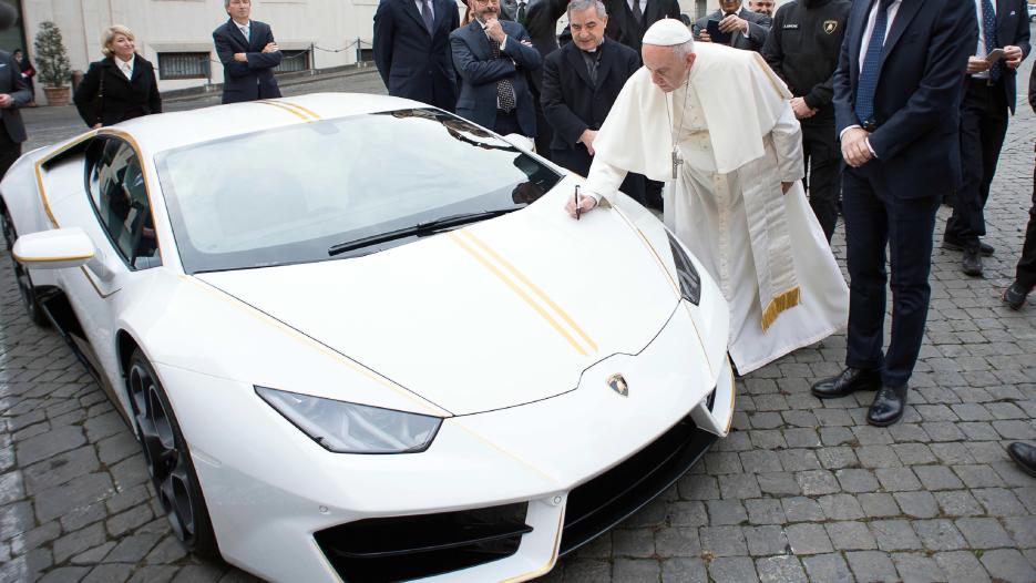 Cuáles son los modelos de Lamborghini que compran los famosos? - El Diario  NY