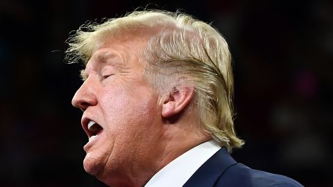 Por su parte Trump dijo que a las mujeres les va genial