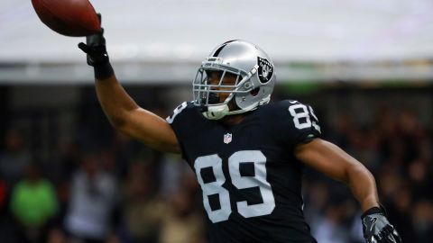 Amari Cooper deja los Raiders de Oakland y se va a los Vaqueros de Dallas.