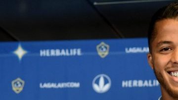 Giovani dos Santos gana cuatro veces más que Zlatan con Los Angeles Galaxy. (Foto: Harry How/Getty Images)