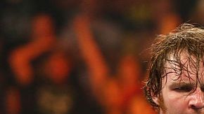 Roman Reigns renunció al título universal de la WWE, para hacerle frente a la Leucemia que lo queja