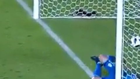 Hugo González tuvo una gran noche con el Tri ante Chile.
