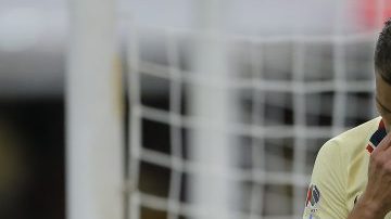 El colombiano Mateus Uribe tras fallar un penalti en el Clásico ante Chivas. (Foto: Imago7/Agustin Cuevas)