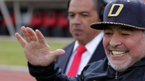 Diego Armando Maradona director técnico de Dorados de Sinaloa. (Foto: Imago7/Erick Saavedra)
