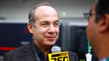 Felipe Calderón fue entrevistado durante las prácticas de la F1 en el Autódromo Hermanos Rodríguez
