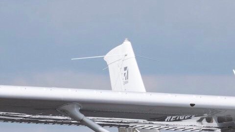 El Turbo 206 Stationair cuenta con rayos infrarrojos para detección de sospechosos. / twitter: @kansas aircraft.