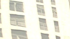 Un grupo de jóvenes llegó al departamento de policía del centro de Los Ángeles para sumarse a la lista de voluntarios del LAPD. (Jacqueline García)