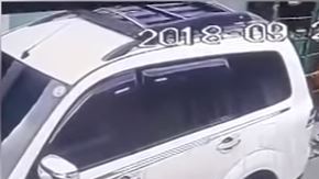 Niña enfrenta a ladrones