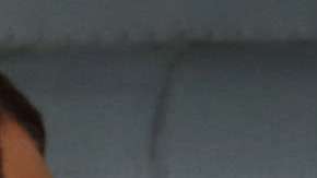 Trump saludando a la alcaldesa Carmen Yulín Cruz, al visitar la isla en octubre 2017