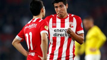 Los mexicanos Lozano y Gutiérrez le dieron otro triunfo al PSV.