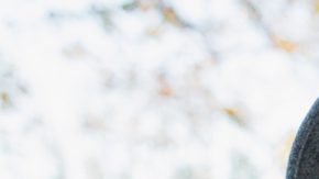 cabello rizado en otoño