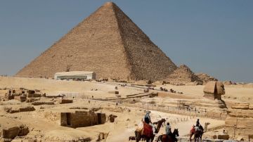 La Gran Pirámide de Guiza es la más antigua de las 7 maravillas del mundo.