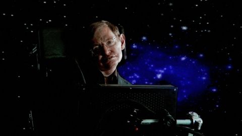 El profesor Stephen Hawking eligió la fusión nuclear.