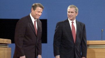 Bush y Gore, en el primer capítulo de reconteo en Florida.