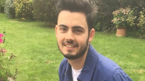 Oli Weatherall de 22 años sufre de alergia severa al maní.