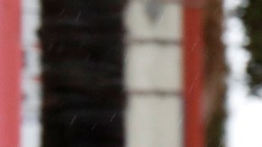 Agarra tu paraguas y llévate una chamarra, porque va a llover. (Aurelia Ventura/La Opinion)