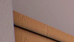 En esta simulación, un maestro da instrucciones en una emergencia.