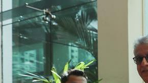 Gianni Infantino, presidente de la FIFA, habría protegido el "dopaje" financiero del Manchester City y el PSG