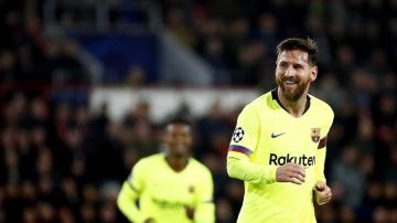 El jugador del Barcelona Lionel Messi tras su gol al PSV Eindhoven en Champions.