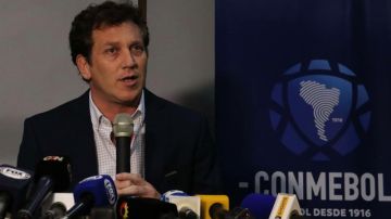 Alejandro Domínguez, presidente de la CONMEBOL, hizo oficial el duelo entre River y Boca en el Santiago Bernabéu