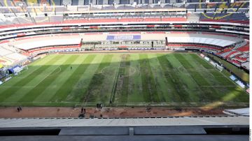 La deplorable condición de la cancha del estadio Azteca preocupa a la NFL