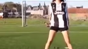 Esta chica se volvió viral por imitar los festejos de Cristiano Ronaldo y otros cracks