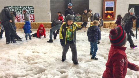 Nieve artificial para gozar en la Bahía.