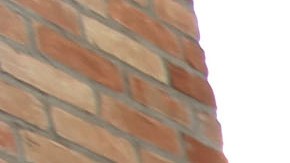 Mucha agente aprovecha la oportunidad para introducir objetos al país